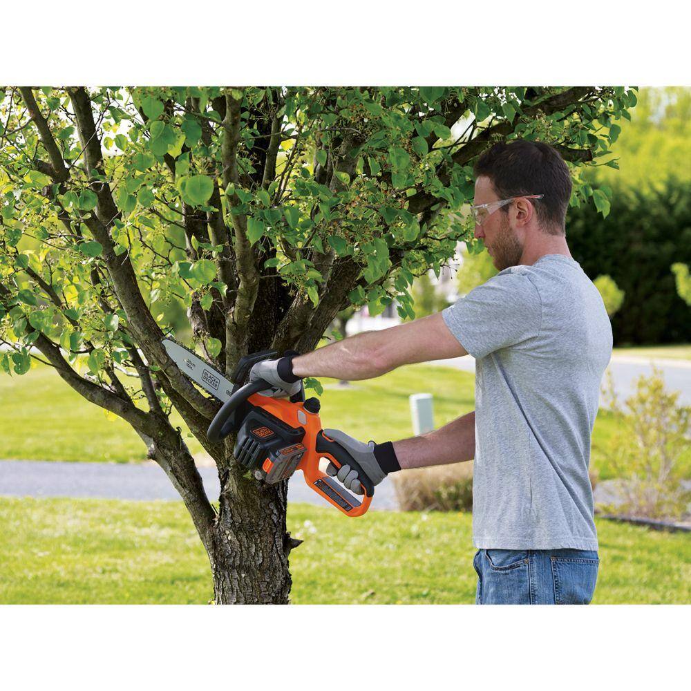 BLACK+DECKER 20V MAX 10 in. Battery Powered Chainsaw Kit with (1) 2Ah Battery  Charger LCS1020