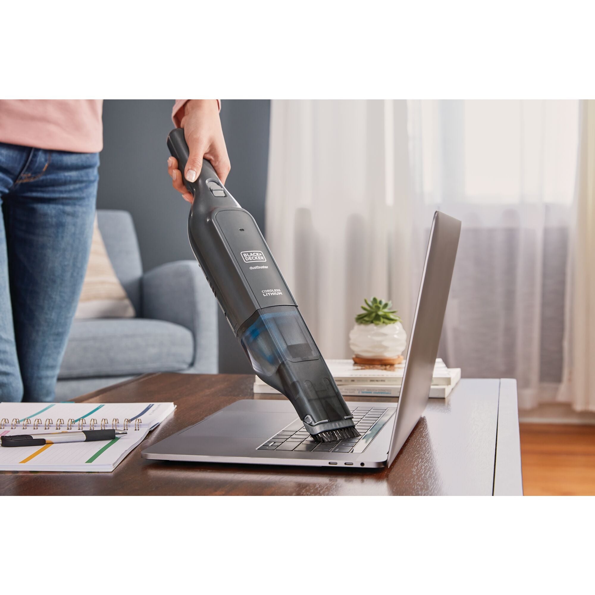 dustbuster® Cordless Hand Vacuum AdvancedClean™ Slim with Charger, Filter and Brush Crevice Tool