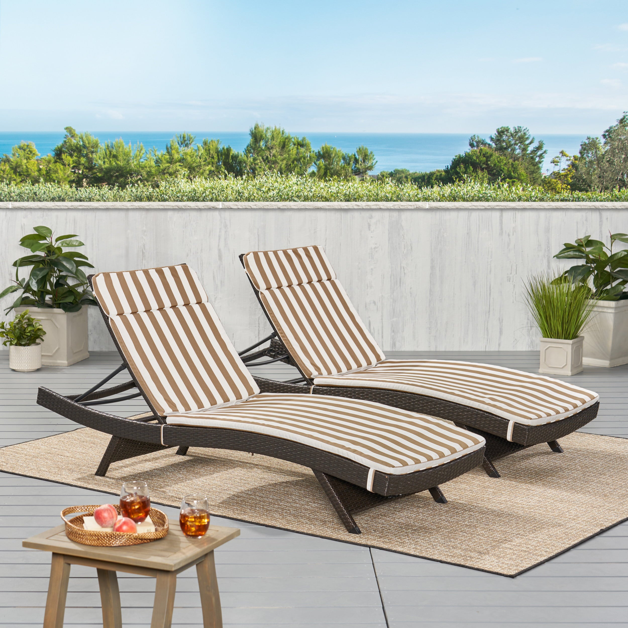 Savana Outdoor Water Resistant Chaise Lounge Cushions， Set of 2， Brown and White