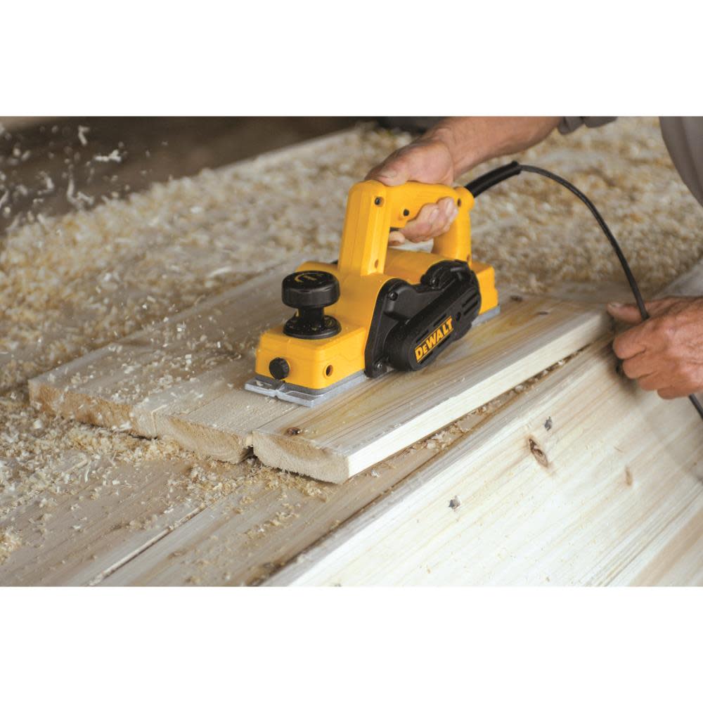 D26676 DEWALT 5.5 Amp 2-Blade Planer ;