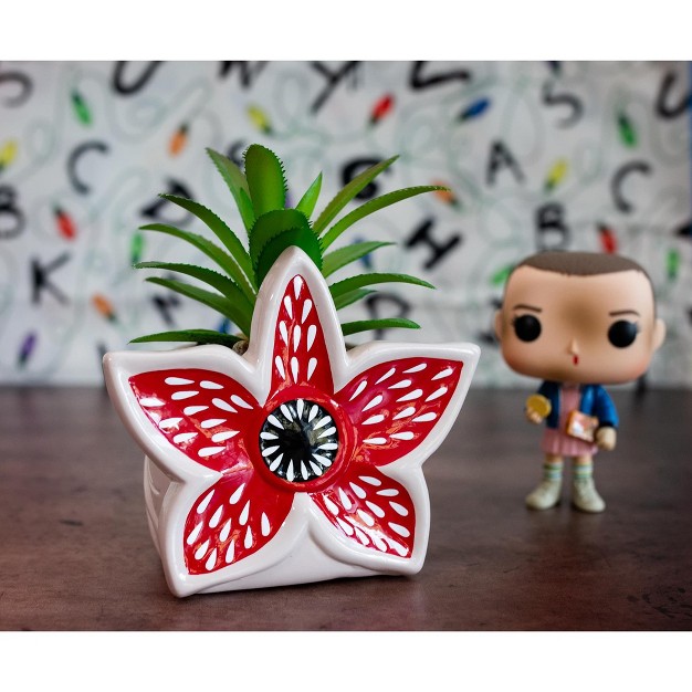 Silver Buffalo Stranger Things Demogorgon 3 inch Ceramic Mini Planter With Artificial Succulent