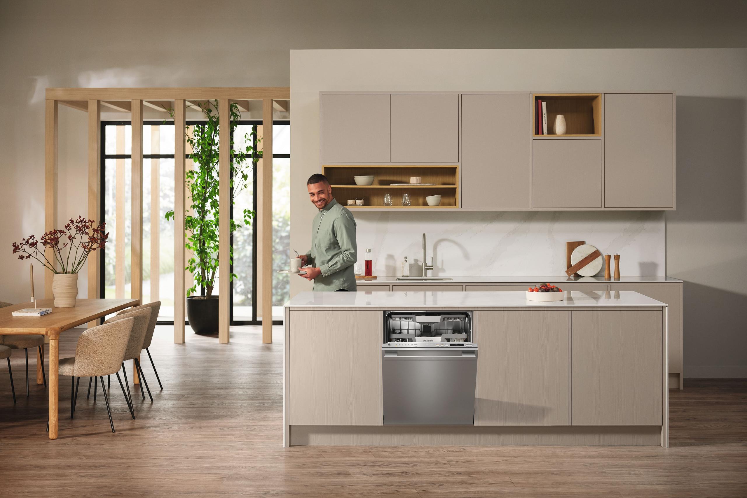 Miele G7196SCVISF AUTODOS STAINLESS STEEL G 7196 Scvi Sf Autodos - Fully-Integrated, Full-Size Dishwasher With Automatic Dispensing Thanks To Autodos With Integrated Powerdisk.