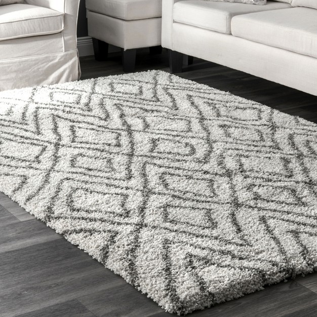 Nuloom Willette Diamond Shaggy Area Rug