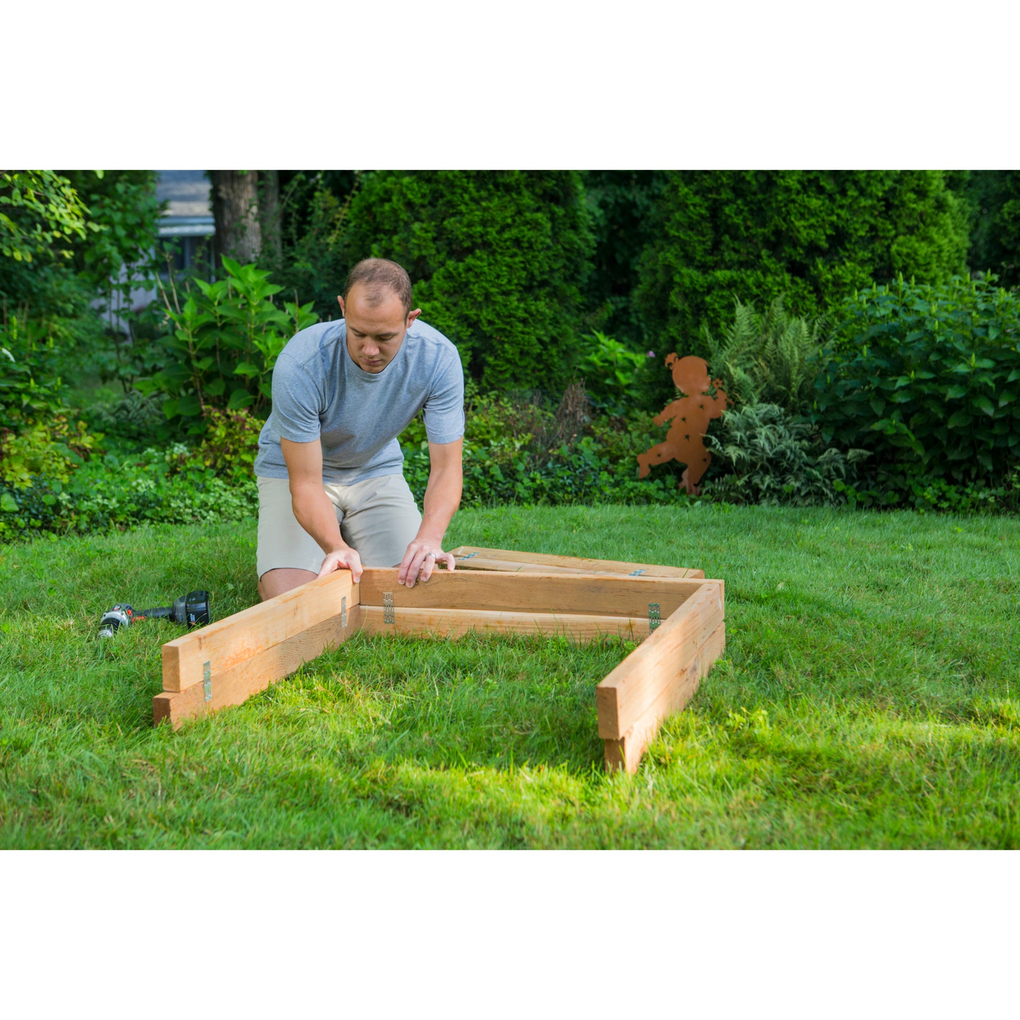 Outdoor Essentials Homestead 3 ft. x 3 ft. Natural Cedar Raised Garden Bed