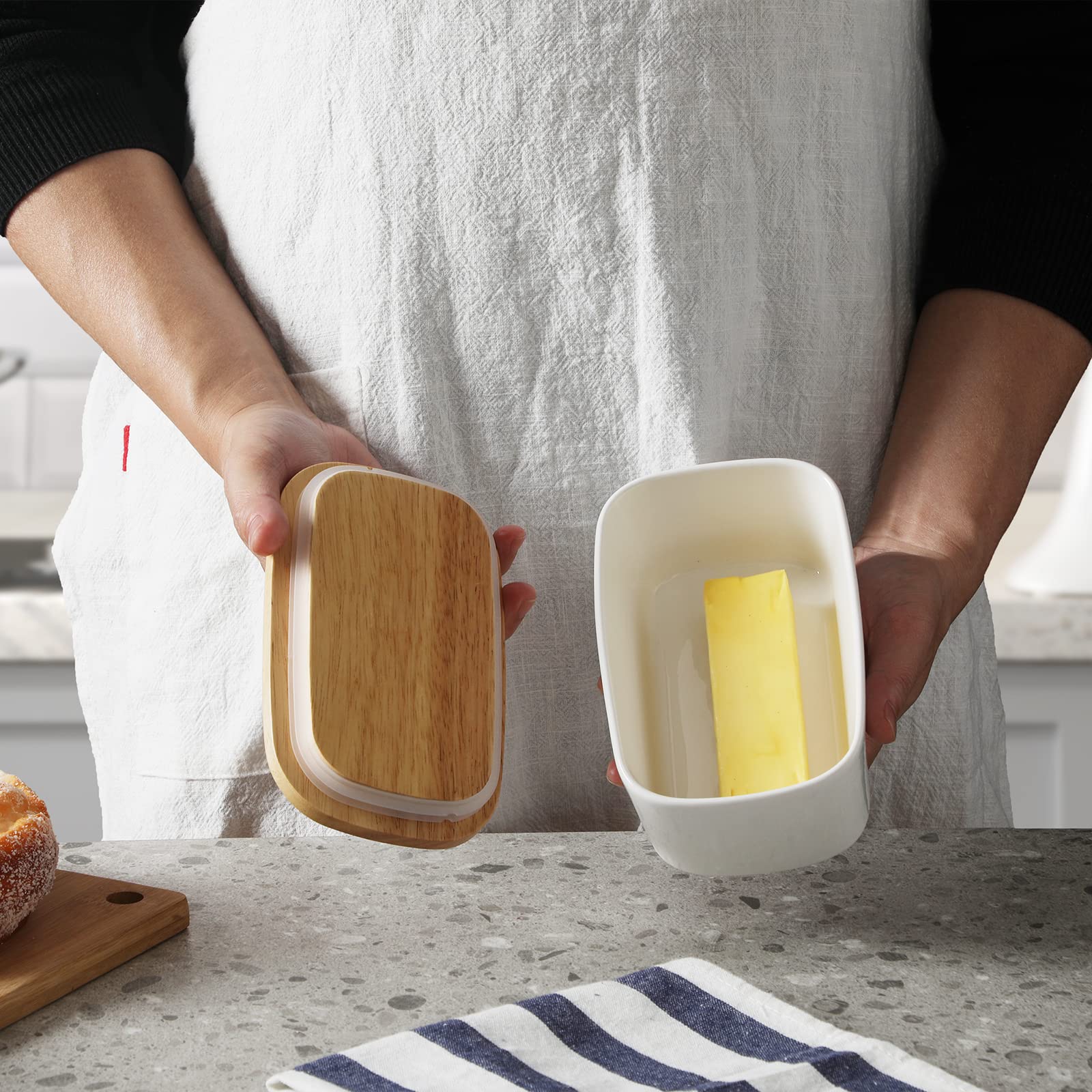 Butter Dish with Wooden Lid- Large Ceramics Covered Butter Holder for Countertop， Butter Keeper Container Perfect for Holds 2X 4oz West/East Coast Butter， White