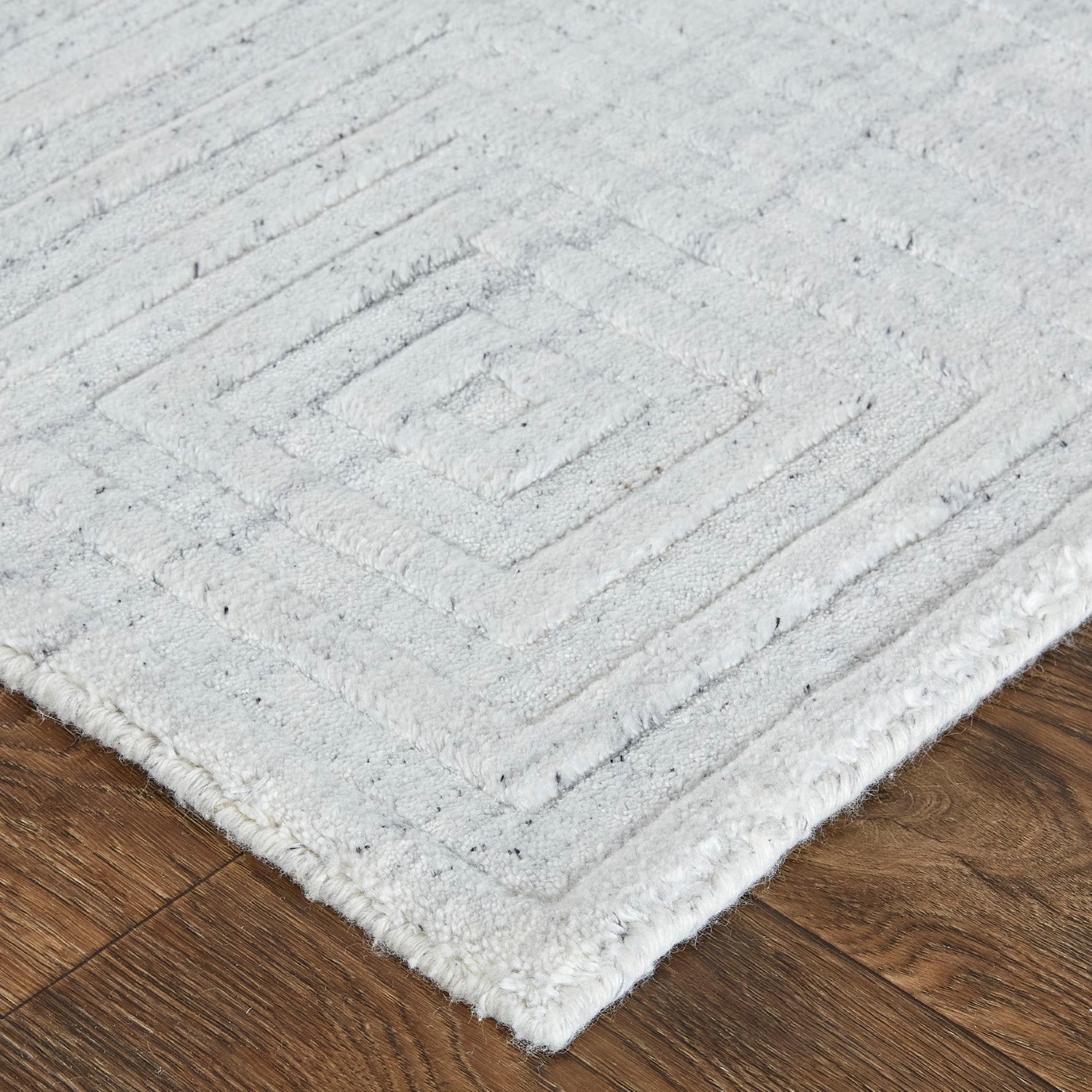 Tatem Hand Woven Linear White/Gray Rug