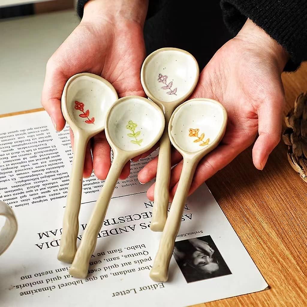 Japanese Large Spoon， Handmade Long Handle Asian Spoons， Retro Ceramic Spoons， Ramen Spoons， Pho Spoons， Large Soup Spoons With Cute Hand-painted Patt