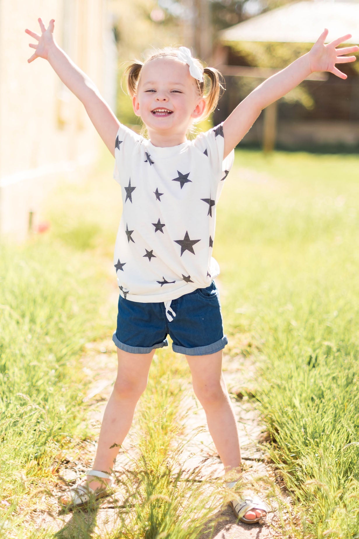 The Little Star Modest Tee