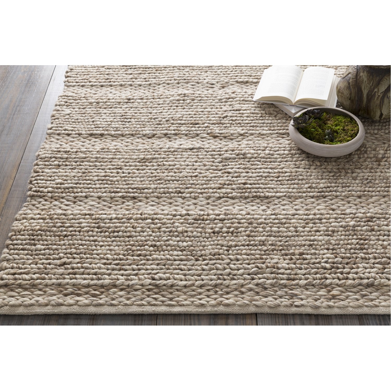 Tahoe Collection Area Rug in Parchment