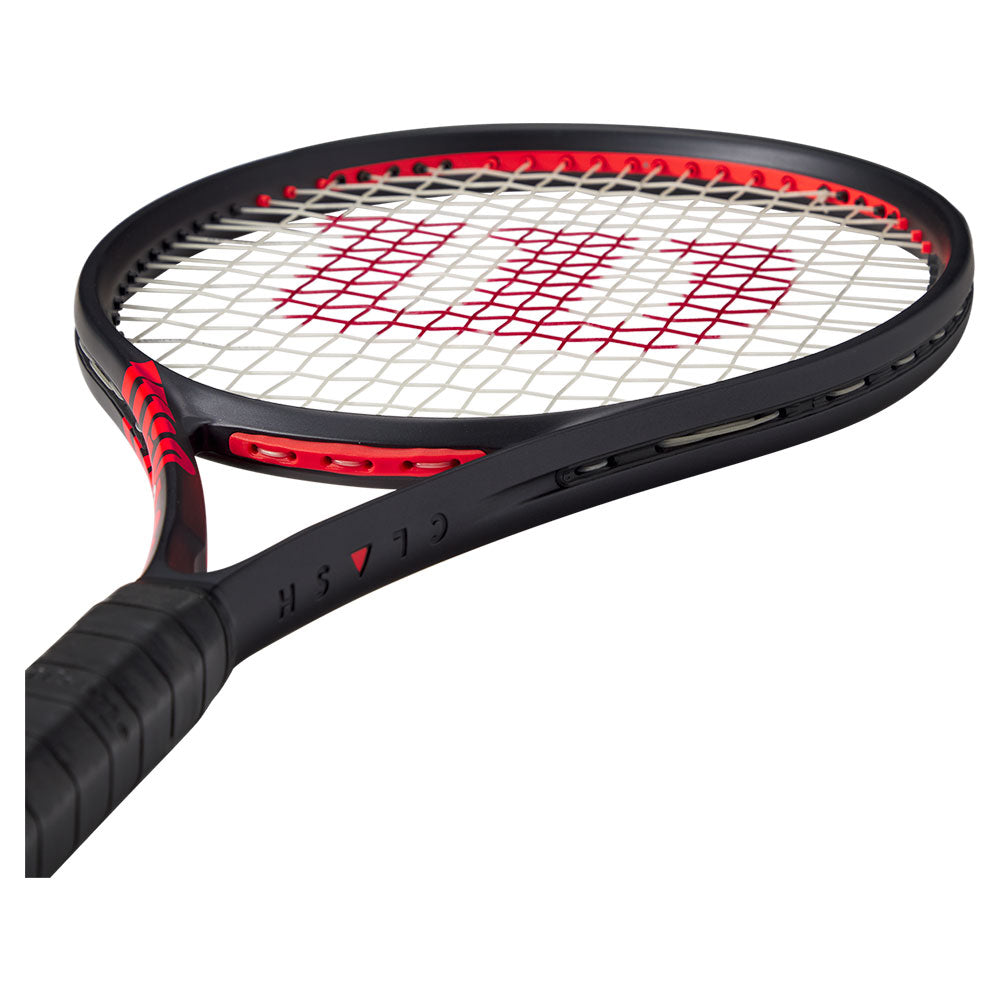 Clash 100 v3 Tennis Racquet