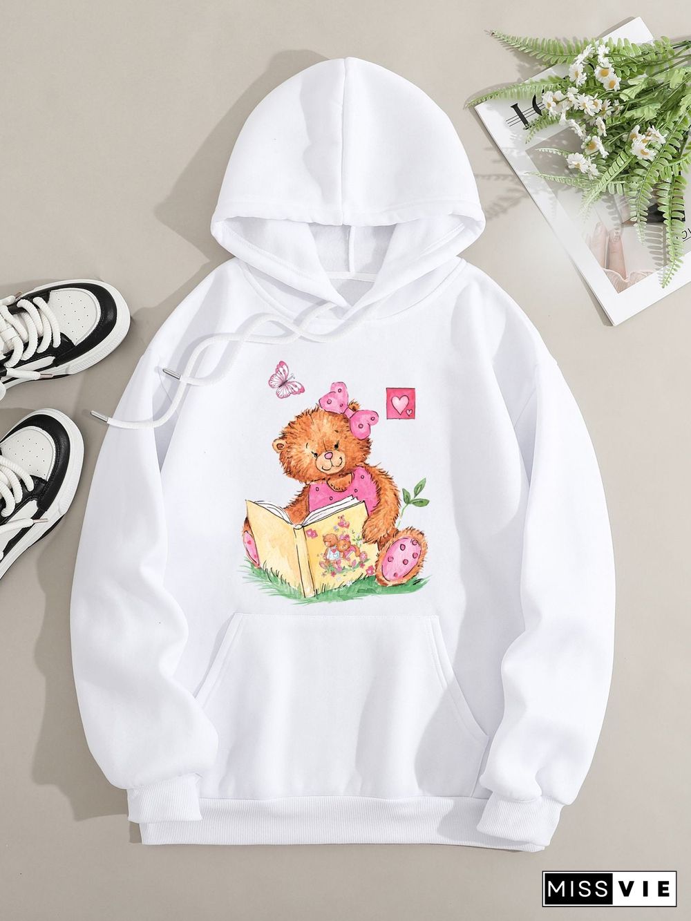 Printed on front Kangaroo Pocket Hoodie Long Sleeve for Women Pattern Pink Bear Reading