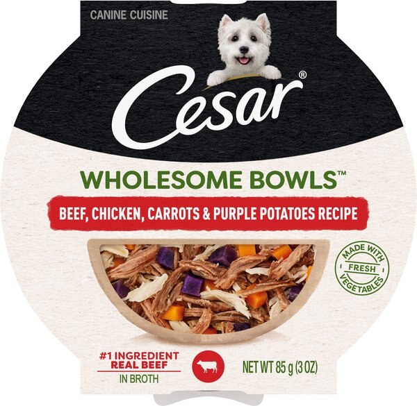 Cesar Wholesome Bowls Beef， Chicken， Potatoes and Carrots Recipe Wet Dog Food， 3-oz tray， case of 10