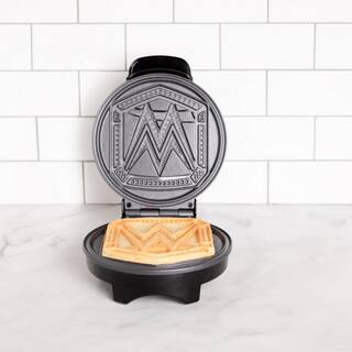 Uncanny Brands Black WWE Championship Belt American Waffle Maker WM1-WWE-CHB