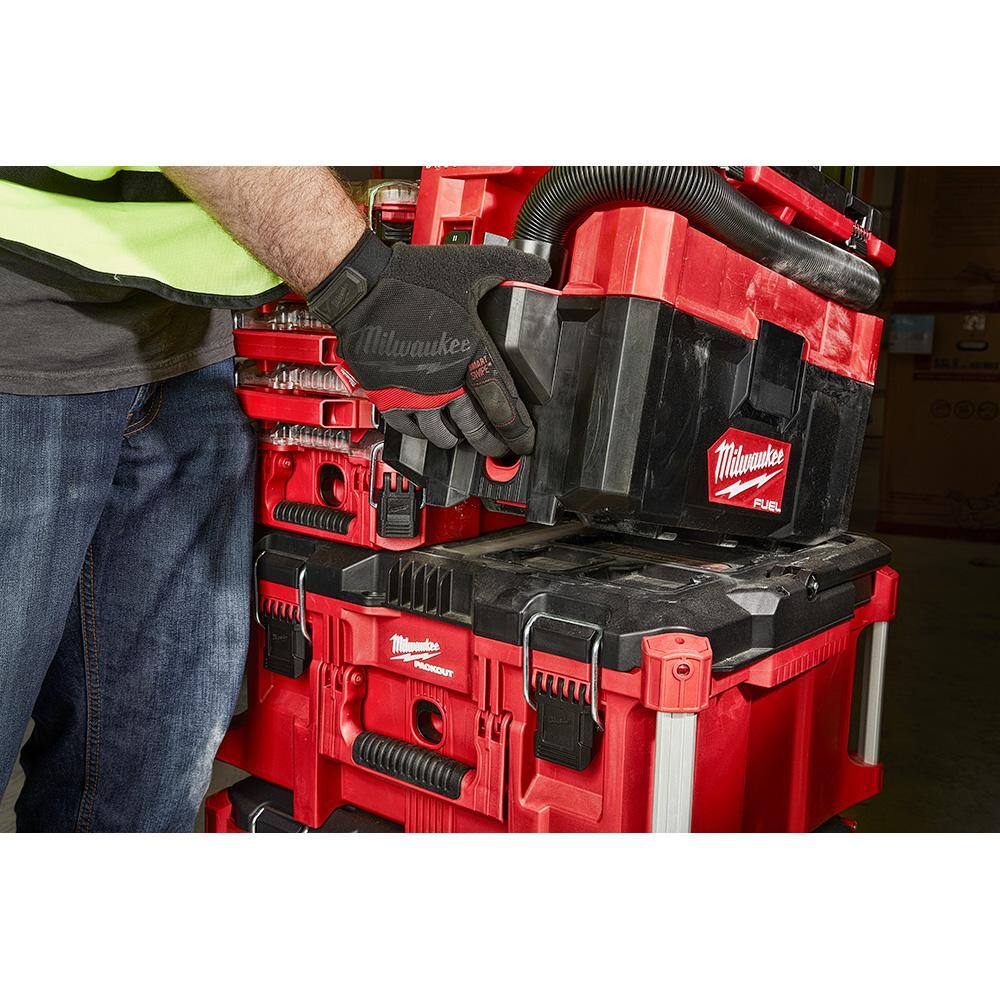 MW M18 FUEL PACKOUT Cordless 2.5 Gal. WetDry Vacuum with AIR-TIP 1-14 in. - 2-12 in. (2-Piece) Brush and Crevice Kit 0970-20-49-90-2035-49-90-2023