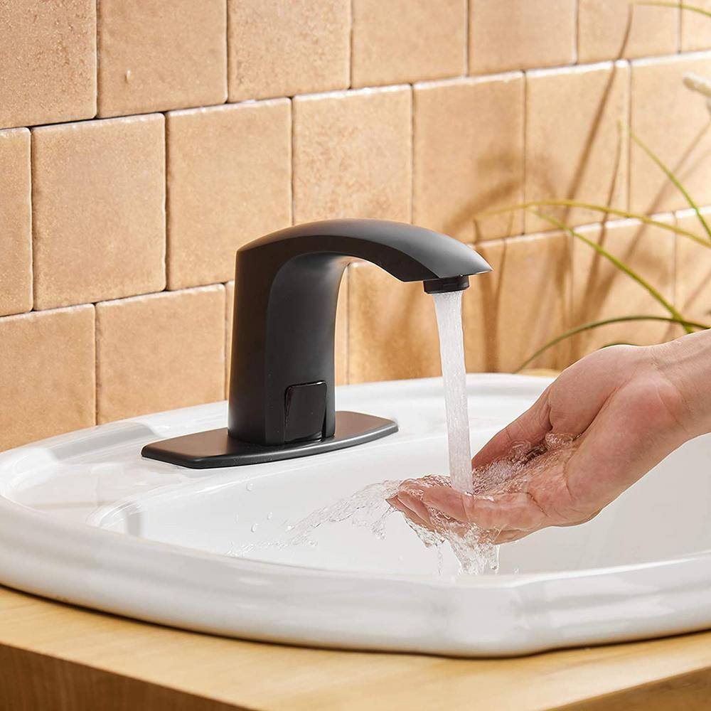 FORCLOVER Automatic Sensor Touchless Single-Hole Bathroom Sink Faucet with Deck Plate in Matte Black FRIMFYT06MB