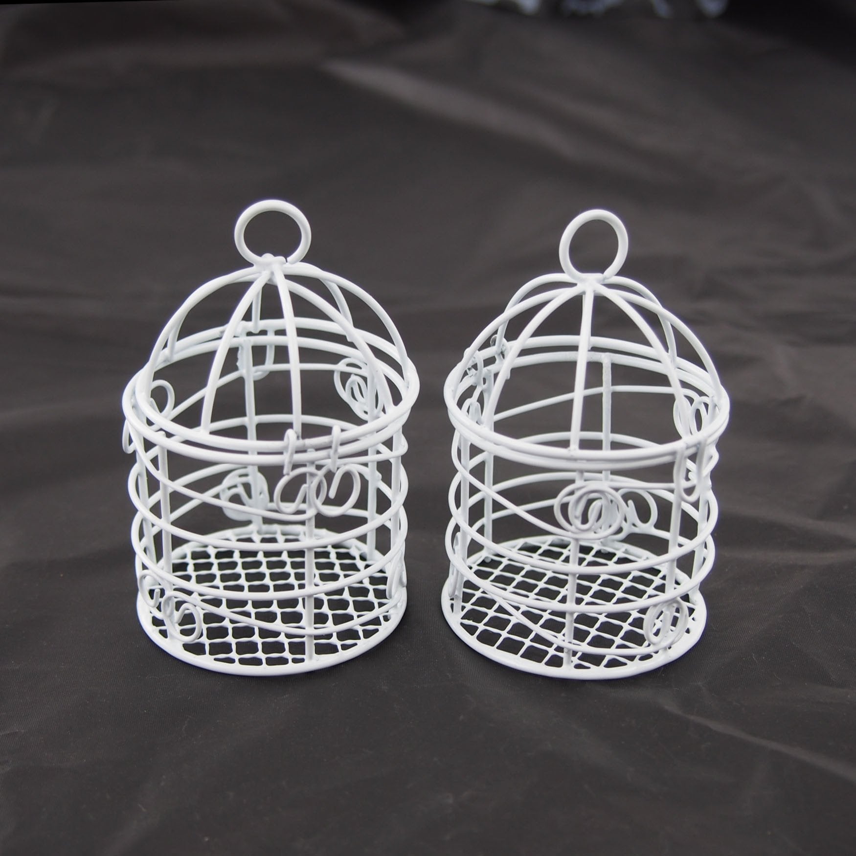 Mini Metal Wire Bird Cages， 2-3/4-inch， 12-Count - White