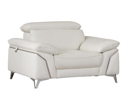 HomeRoots 329686 31 Fashionable White Leather Chair