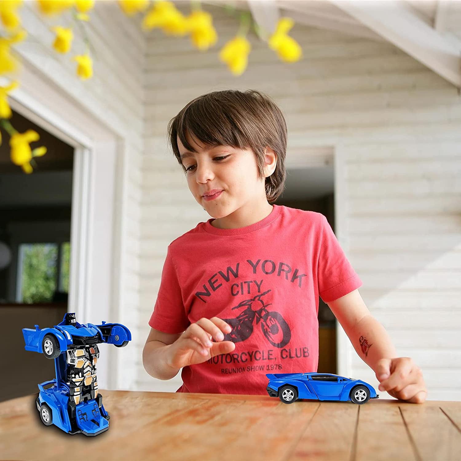 Toy Cars for 2-7 Year Old Boys， Transforming Toys Cars for 3 Year Old Boys and Toddlers， Robot Cars Toys for 4 Year Old