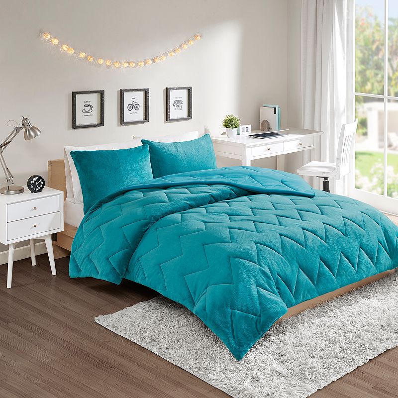 Intelligent Design Kai Plush Reversible Comforter Set