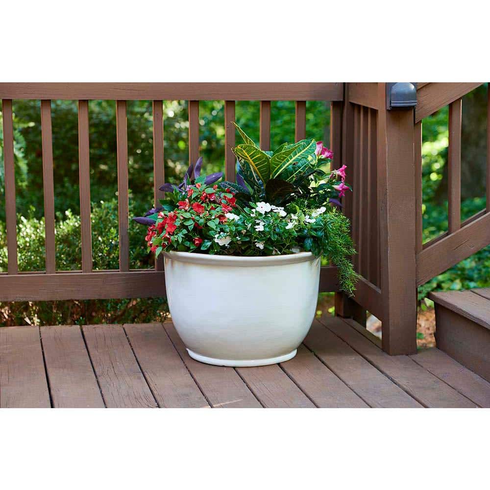 Southern Patio Willow Large 22 in. x 14.5 in. 55 qt. Chalk-Colored Resin Composite Outdoor Planter CMX-088752