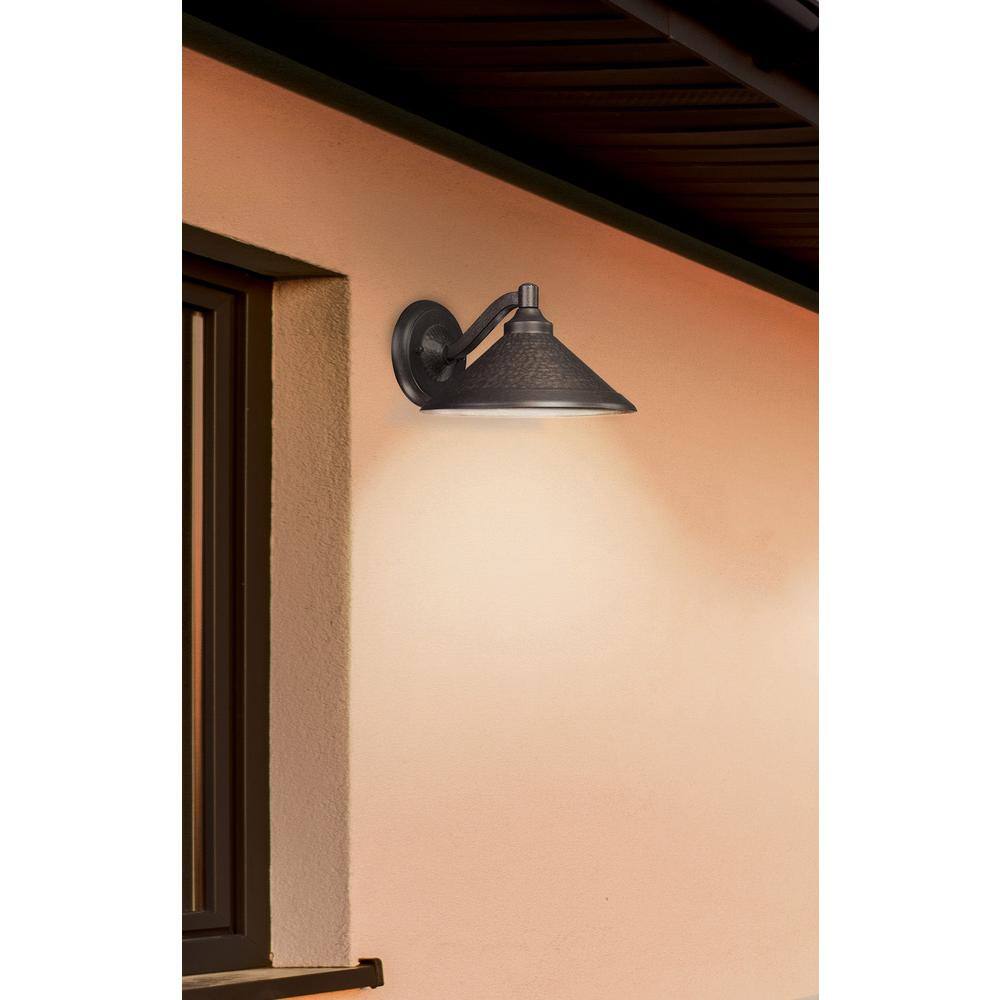 the great outdoors by Minka Lavery Kirkham 1-Light Bronze Outdoor Wall Lantern Sconce 8102-A138