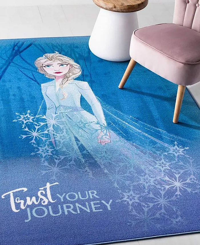 Safavieh Disney Frozen 2 Journey 33 x 53 Area Rug