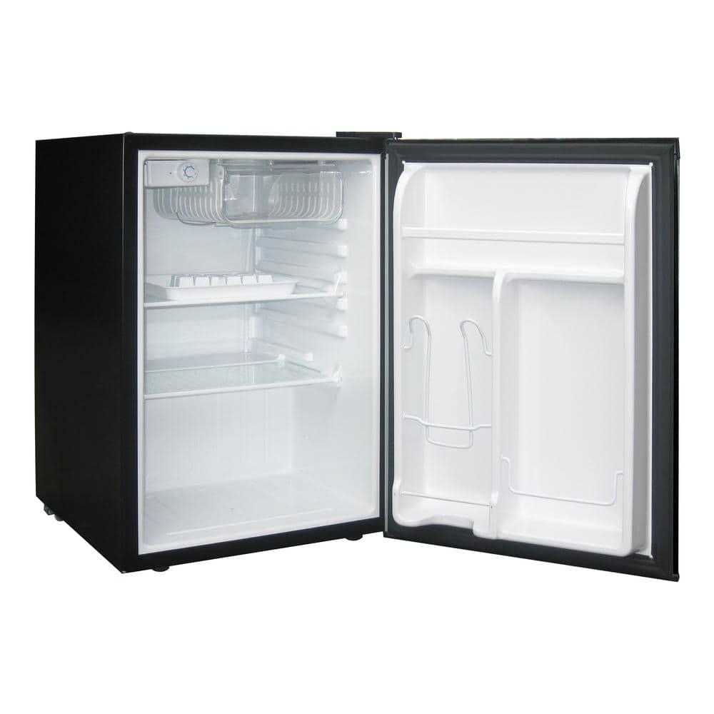 Magic Chef 26 cu ft Mini Fridge in Black ENERGY STAR