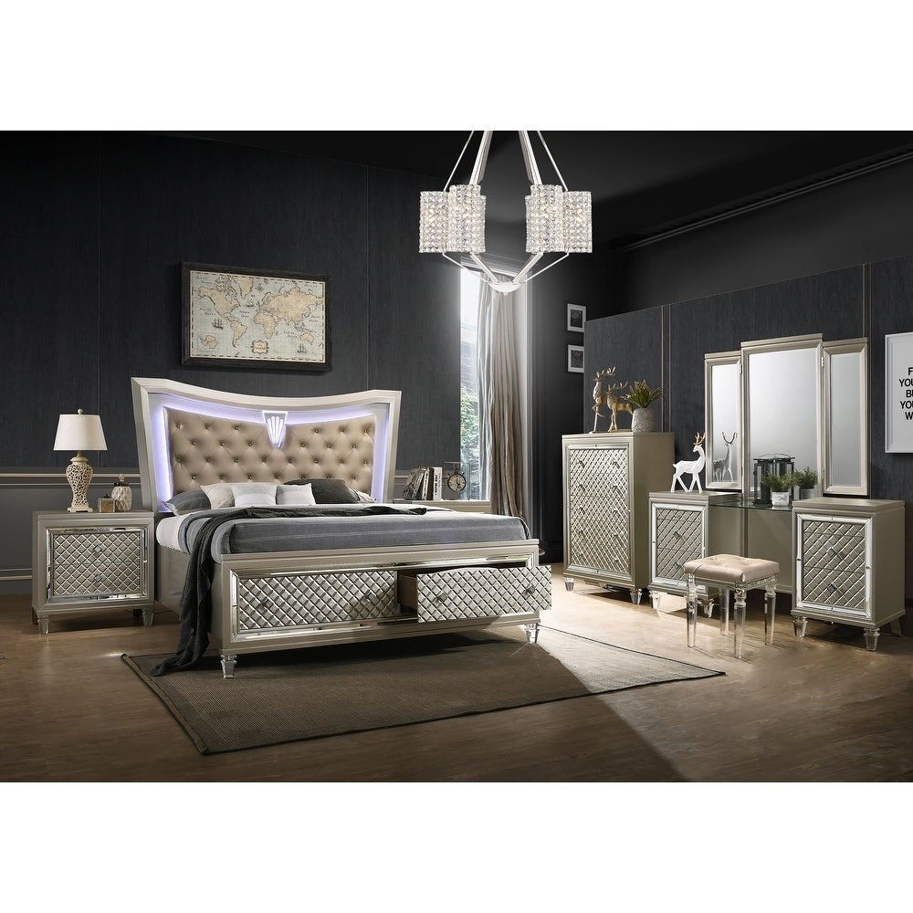 Best Quality Furniture Venetian Vanity 5-Piece Bedroom Set - - 28494689