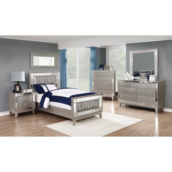 Coaster Furniture Leighton Metallic Mercury 4-piece Upholstered Bedroom Set - - 23599339