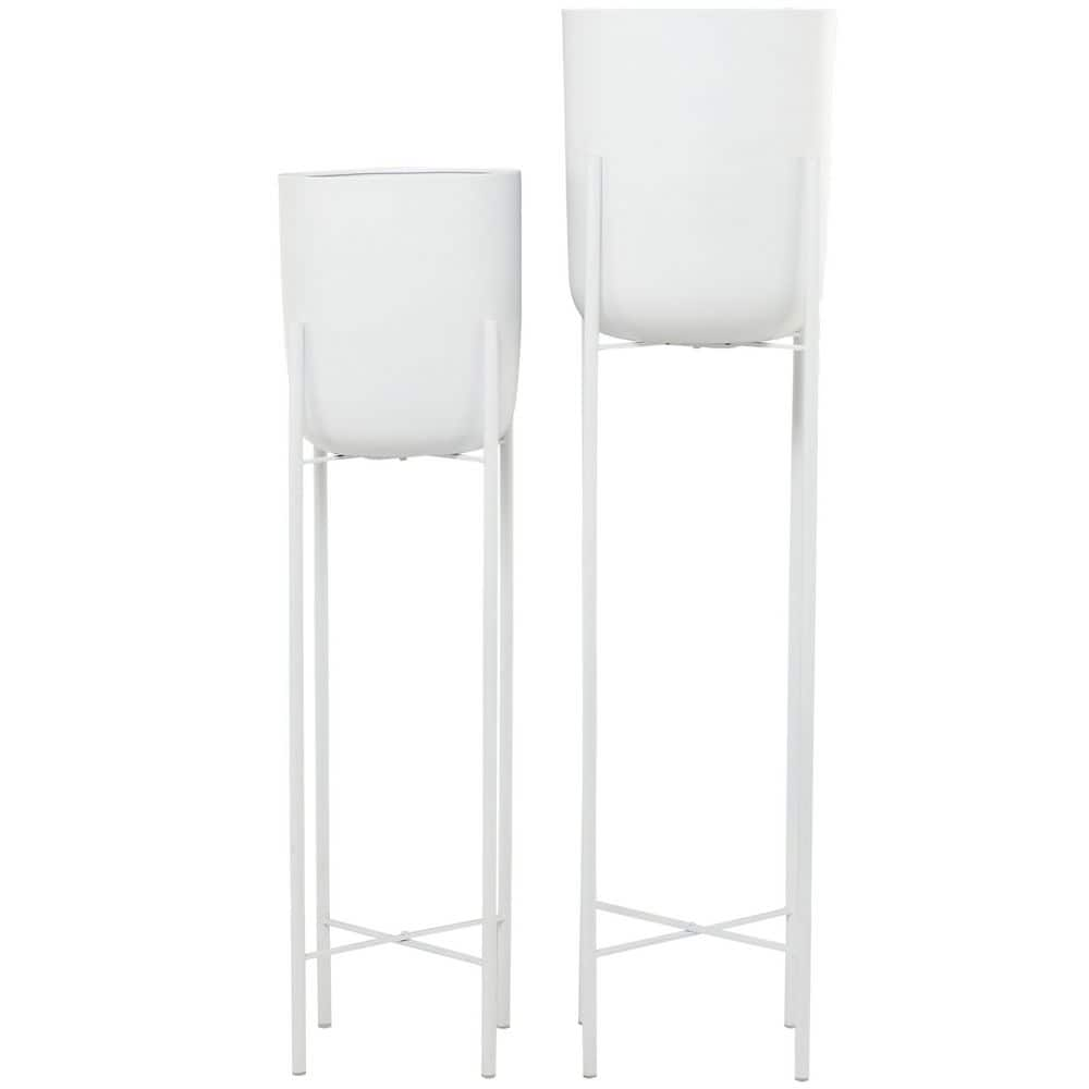 CosmoLiving by Cosmopolitan 47in. Oversized White Metal Indoor Outdoor Planter with Removable Stand (2- Pack) 043006