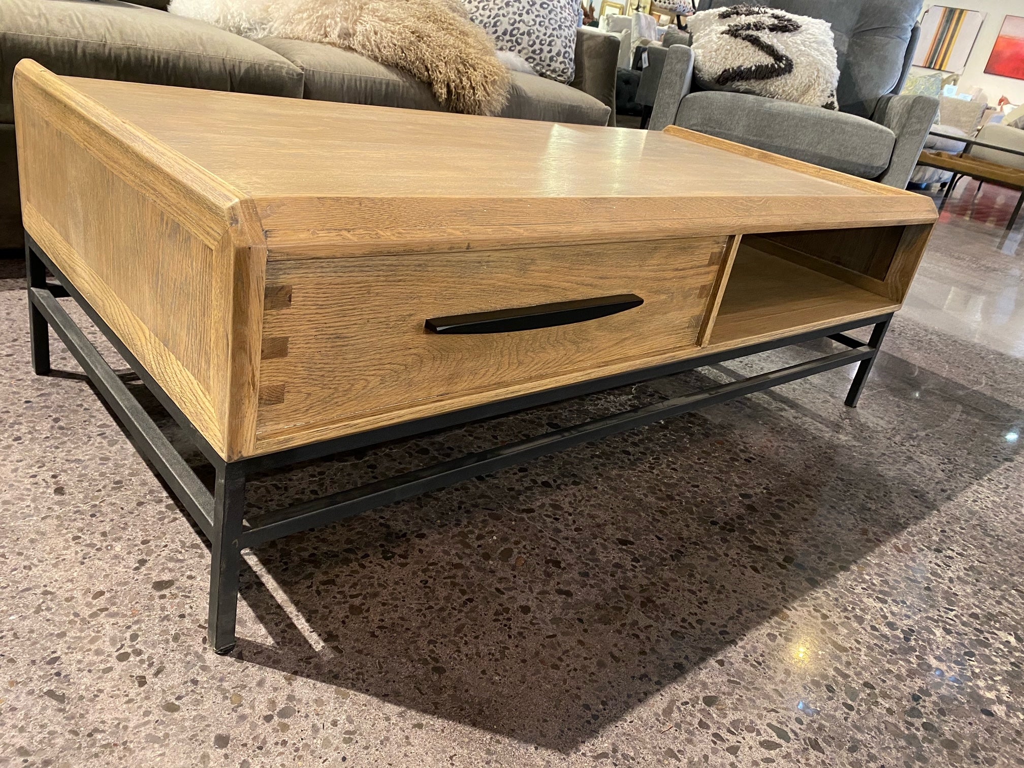 BALBINA COFFEE TABLE