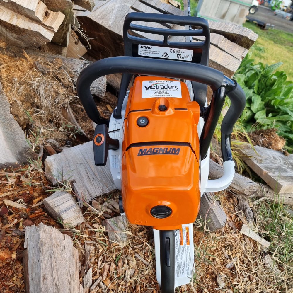 Stihl 25 Bar 91.1cc Gas-Powered Professional Chainsaw