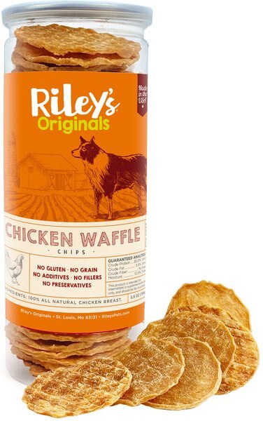 Riley's Originals Waffles Chicken Chips Dehydrated Dog Treats， 5.5-oz bag