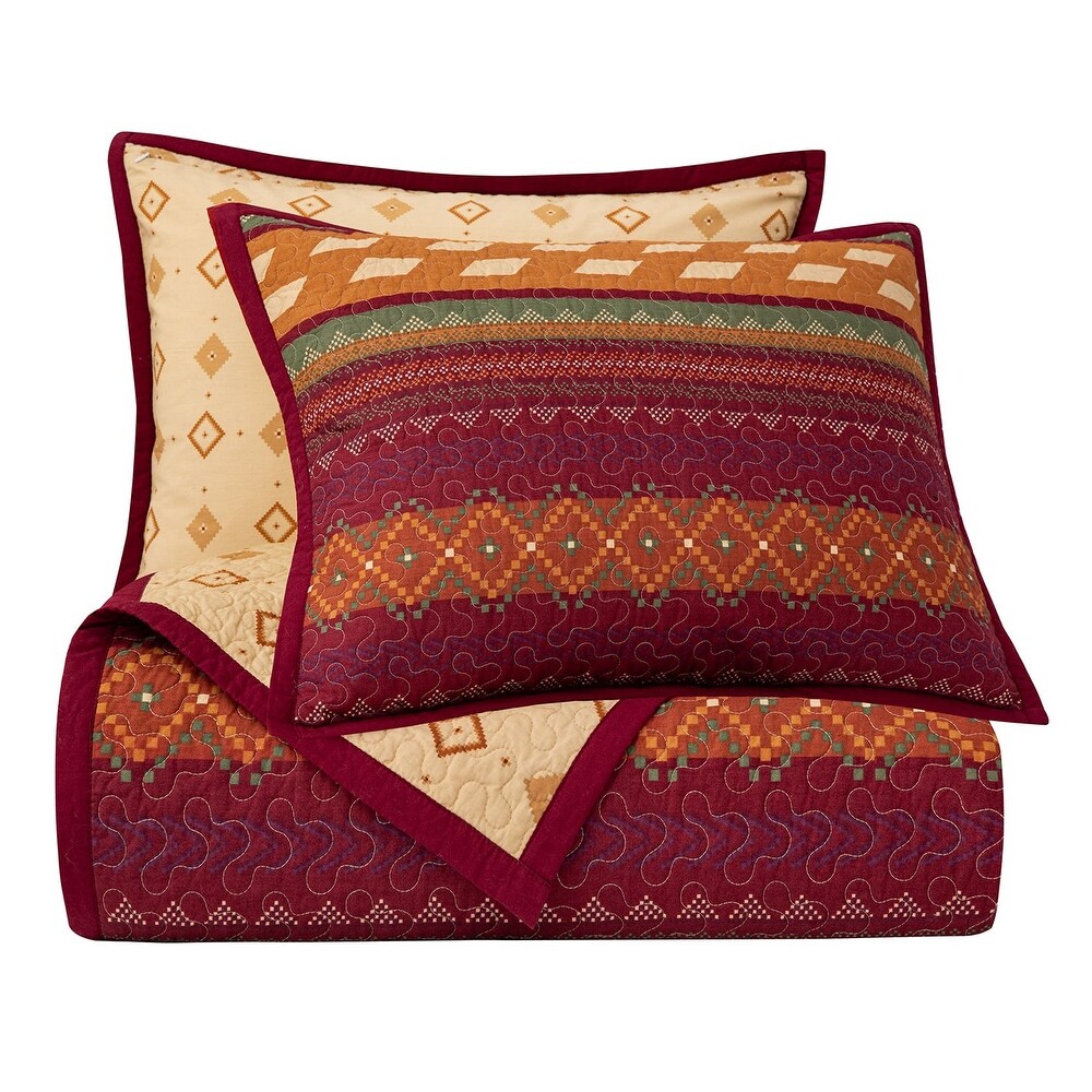 Paseo Road by Hiend Accents Solace Reversible Quilt Set  Full/Queen  3PC