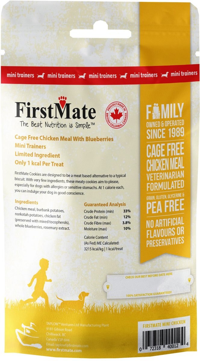 Firstmate Cage Free Chicken Meal and Blueberries Mini Trainer Grain-Free Dog Treats， 8-oz bag