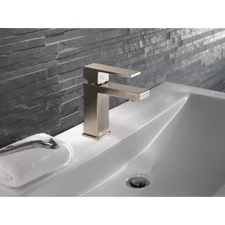 Delta Modern Single Hole Single-Handle Bathroom Faucet in Stainless 567LF-SSPP