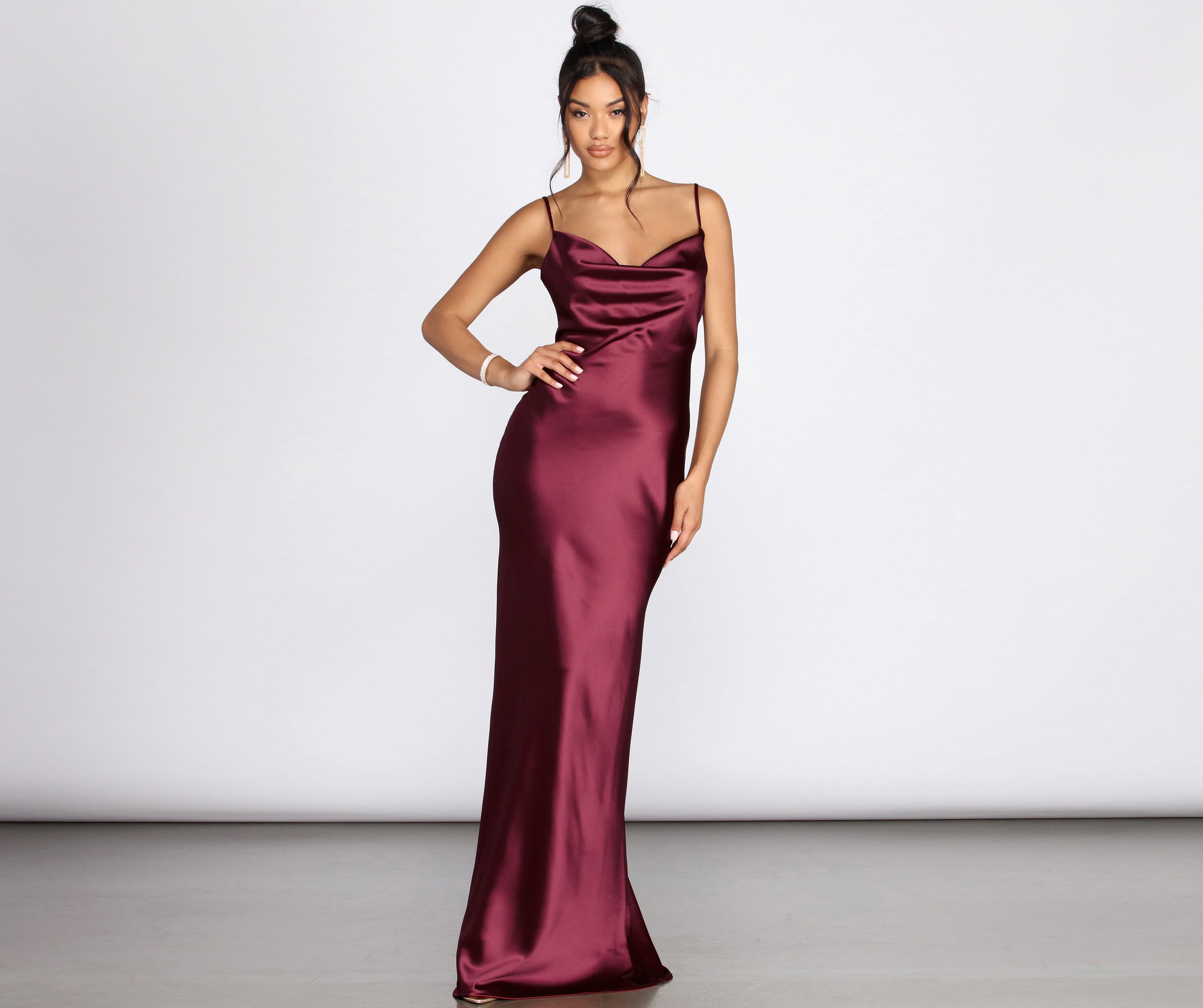 Londyn Formal Sleeveless Satin Dress