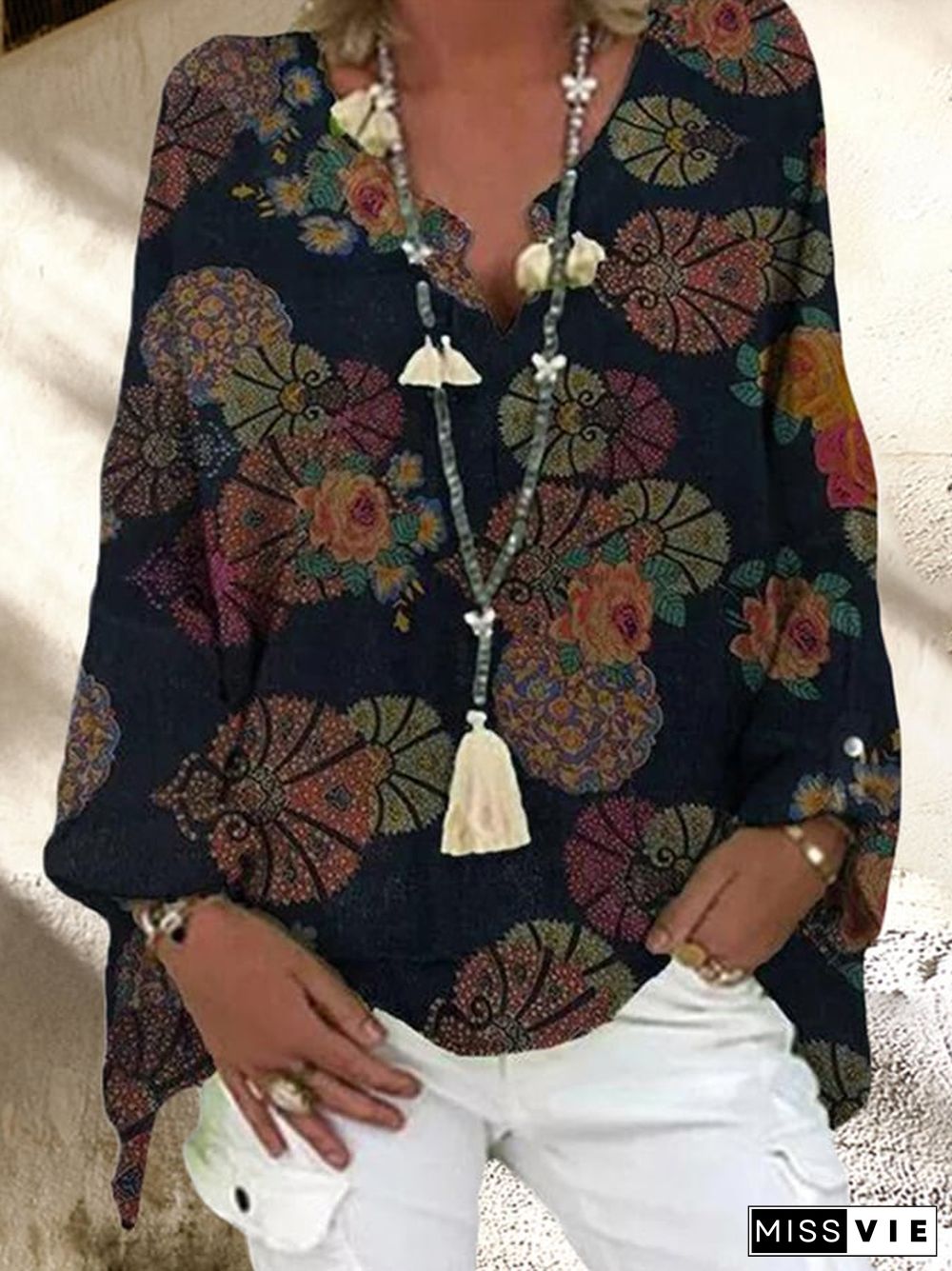 Women's Geometric Printed Long Sleeve V-neck Casual shirt