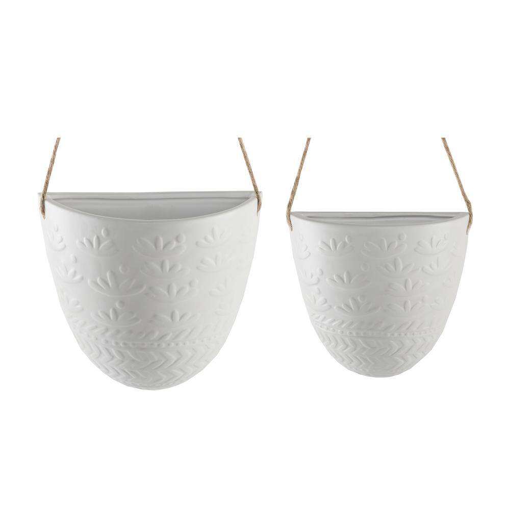 Flora Bunda 7.75 in. and 5.75 in. Matte White Wreath Ceramic Haning Wall Pocket Planter(Set of 2) CT1464E2-MTWH