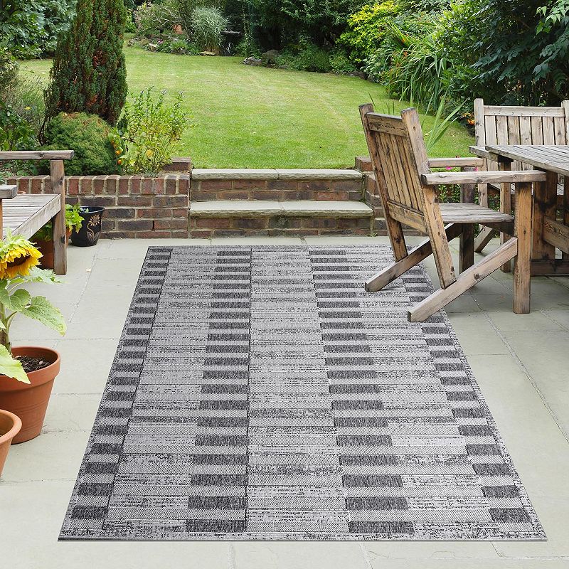 Superior Geometric Stripe Modern Indoor Outdoor Area Rug