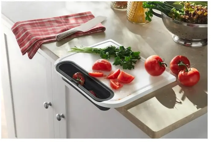 Weber White Cutting Board with Catch Bin