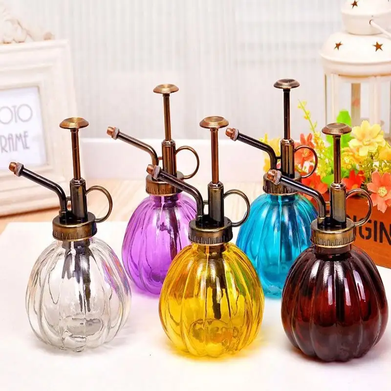 6.5Inch 200Ml Vintage Plastic  Top Pump Small Watering Can Embossed Purple Glass Plant Mister Spray Bottle For Indoor Plant/