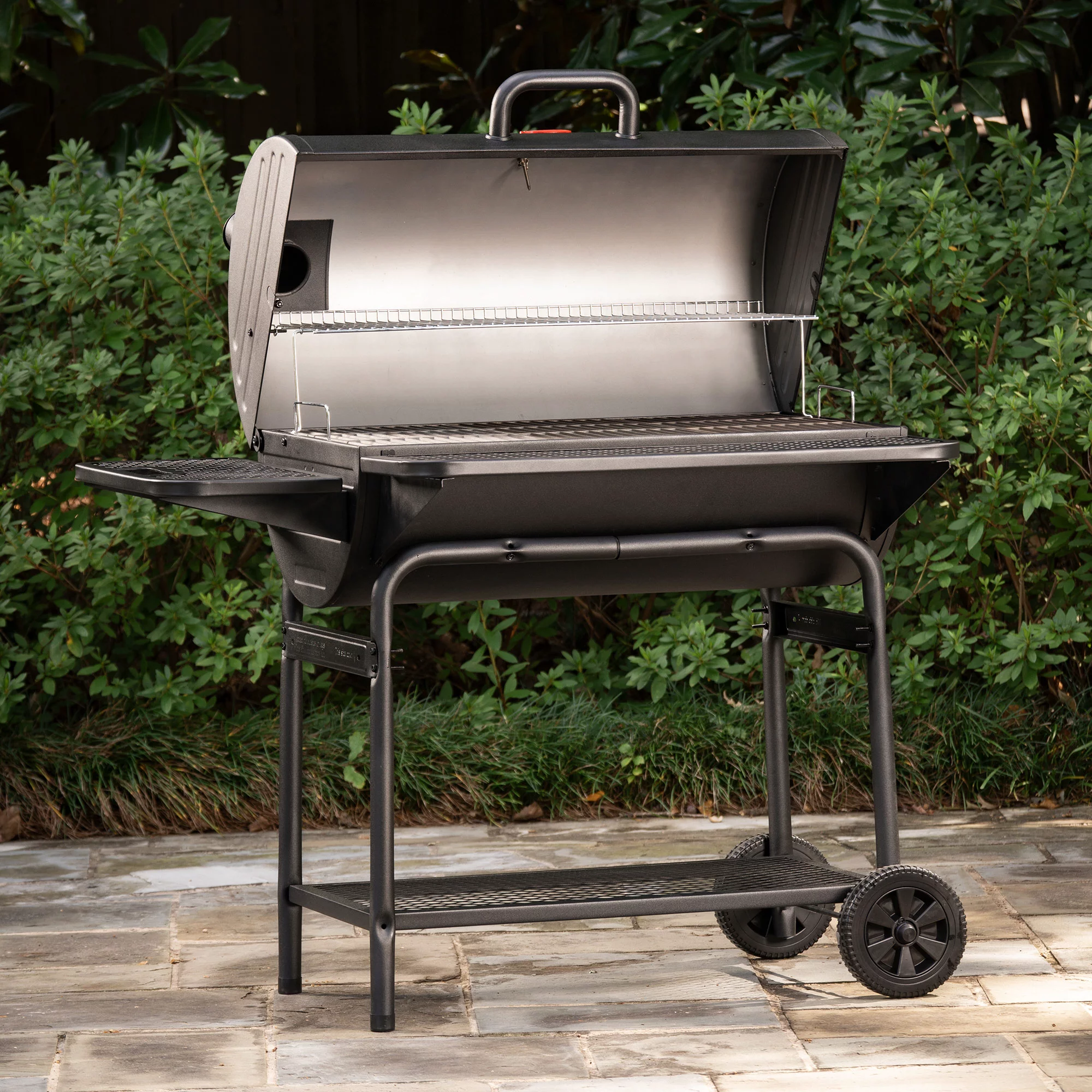 Char-Griller 32 Charcoal Grill