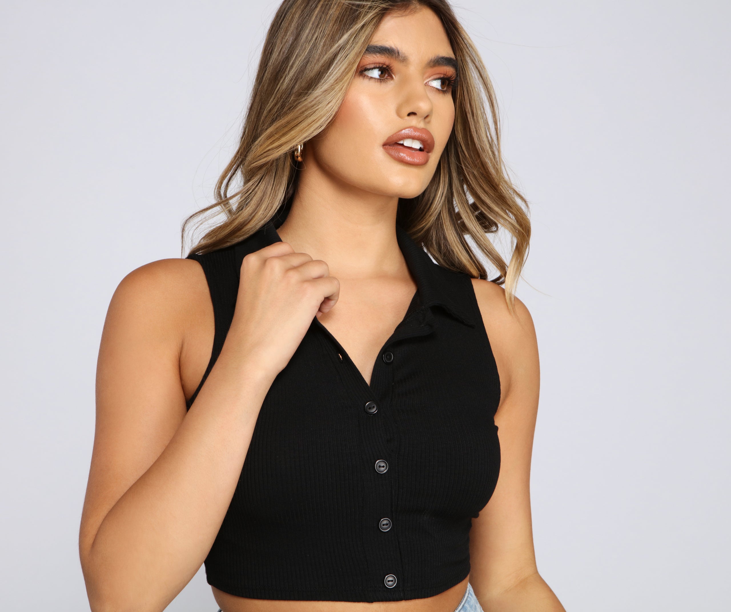 Trendy And Chic Ribbed Knit Crop Top