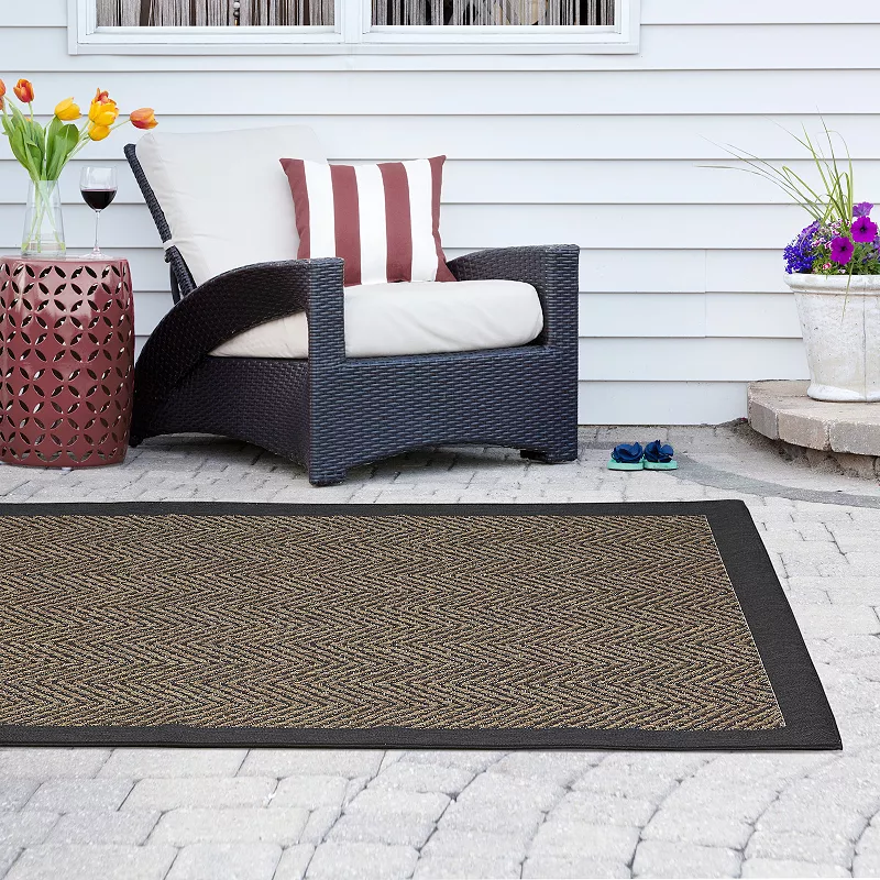 Madison Park Hurley Textured Chevron Indoor Outdoor Rug