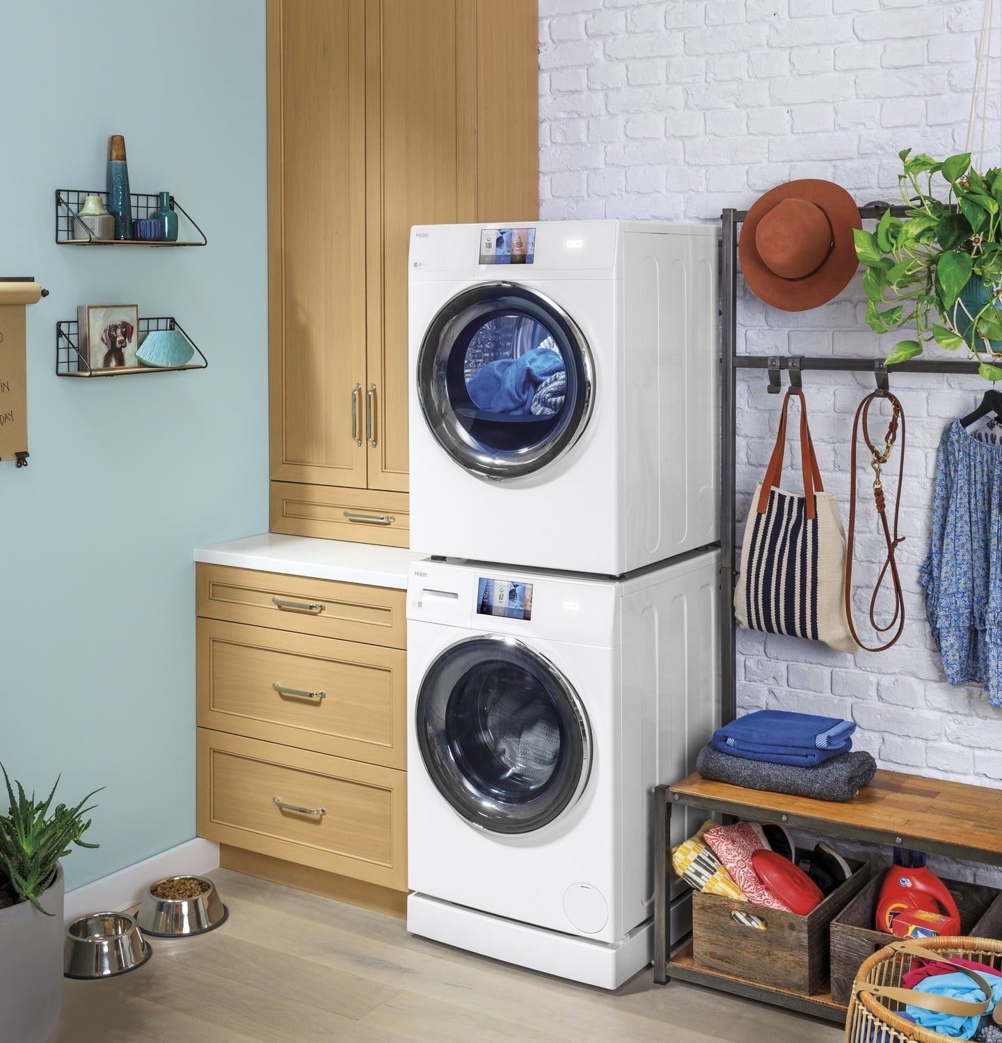 Haier QFD15ESSNWW 4.3 Cu.Ft. Capacity Smart 24