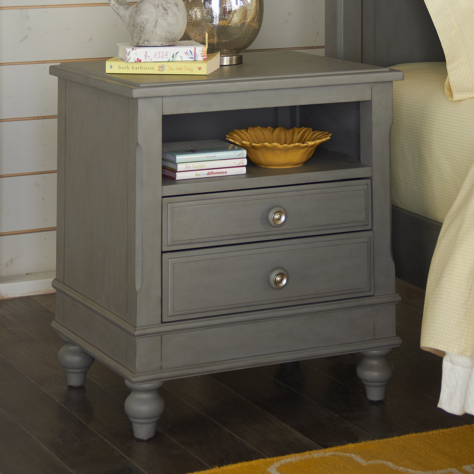 Hillsdale Kids and Teen Lake House Nightstand in White