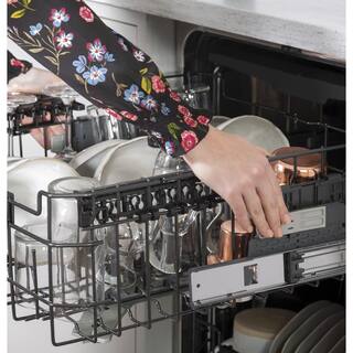 Cafe 24 in. Built-In Top Control Stainless Steel Dishwasher wStainless Steel Tub 3rd Rack 48 dBA CDT805P2NS1