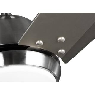 Progress Lighting Oriole 3-Blade 60 in. Integrated LED Brushed Nickel Ceiling Fan with Light Kit P2592-0930K