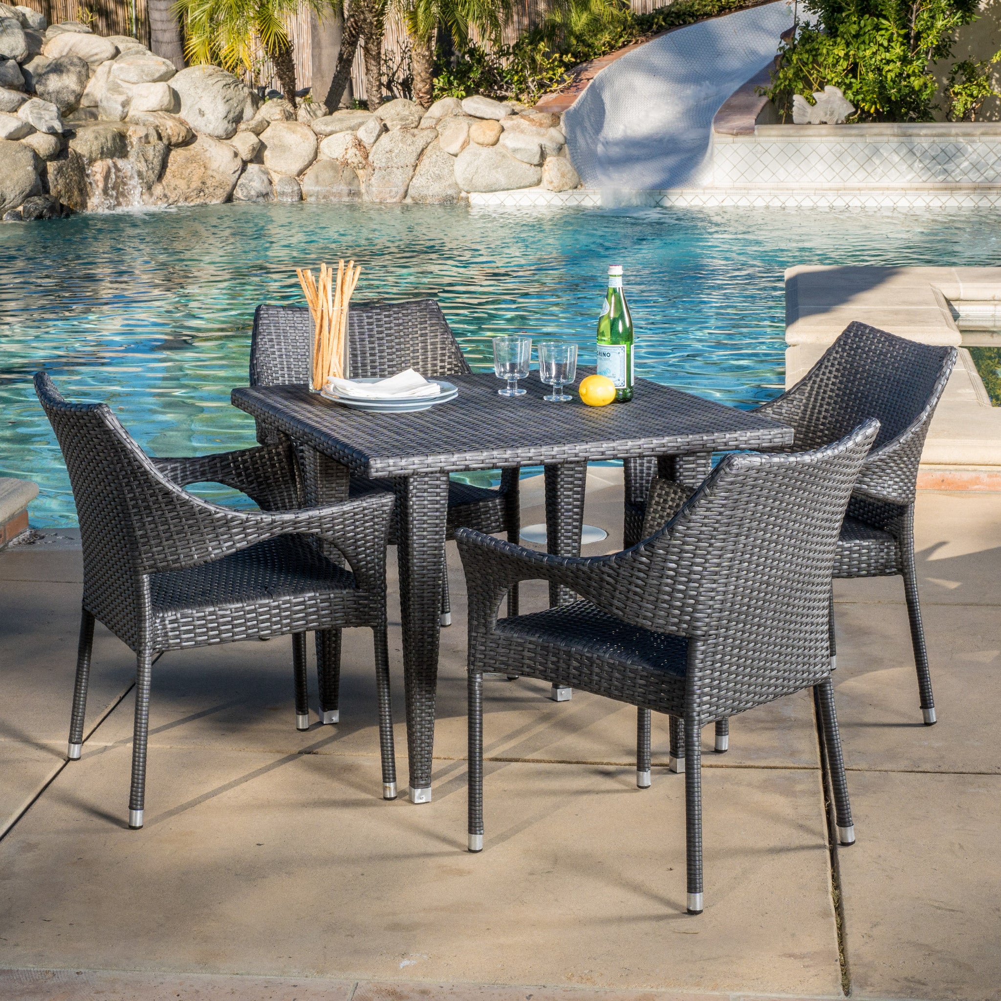 Alameda Outdoor 5-Piece Gray Wicker Dining Set with Stacking Chairs